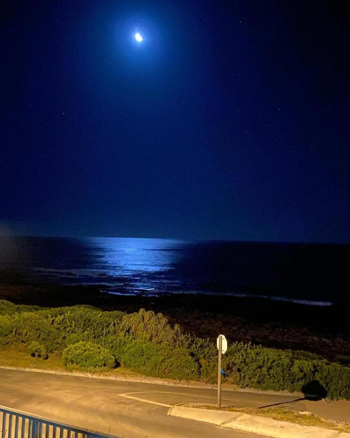 Ons C-Huis - Gansbaai Seafront Accommodation, Back-Up Power Экстерьер фото