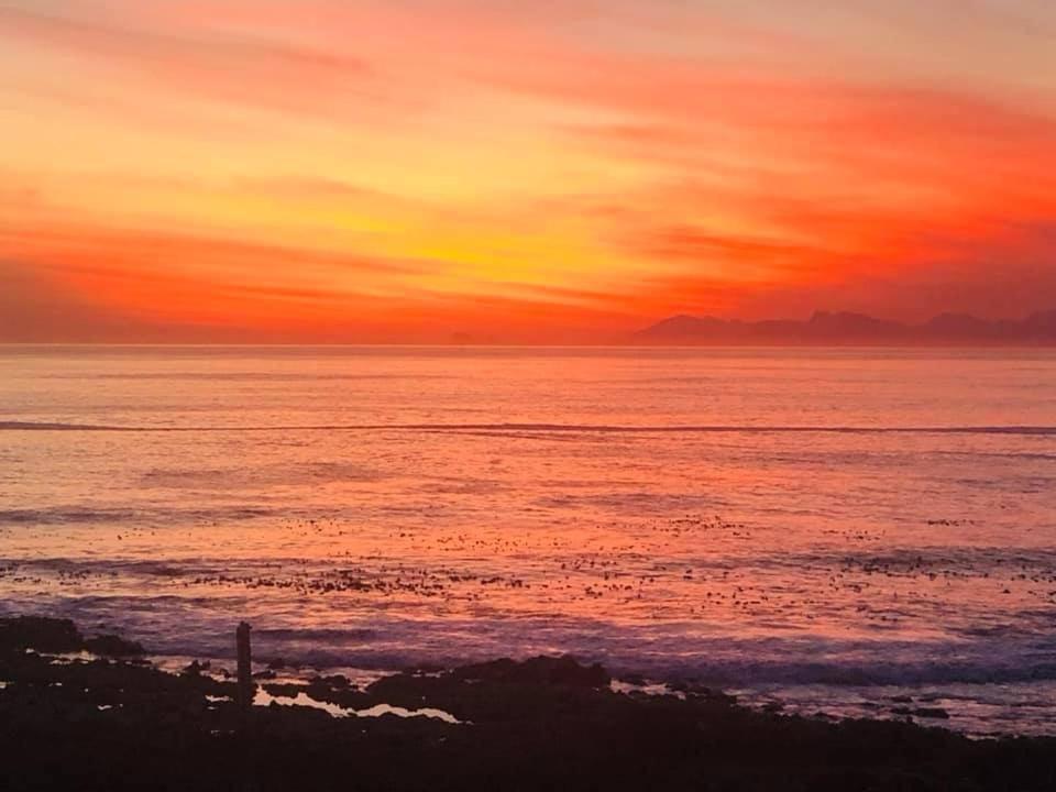 Ons C-Huis - Gansbaai Seafront Accommodation, Back-Up Power Экстерьер фото