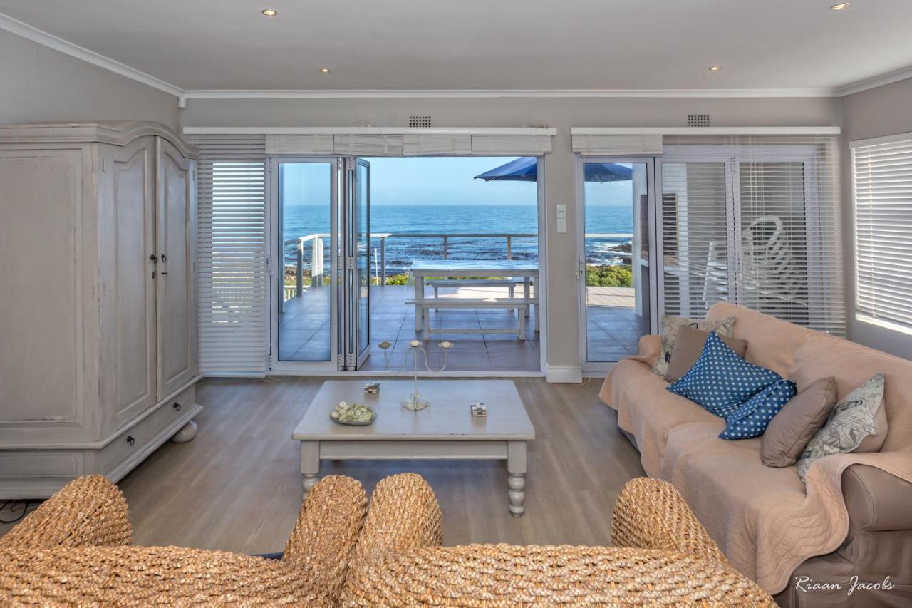 Ons C-Huis - Gansbaai Seafront Accommodation, Back-Up Power Экстерьер фото